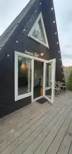 Треугольный стильный дом рядом с сыроварней - 76