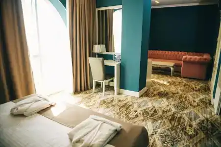 Emerald Suite - 26