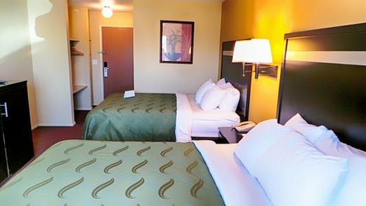Quality Inn Airport - 12