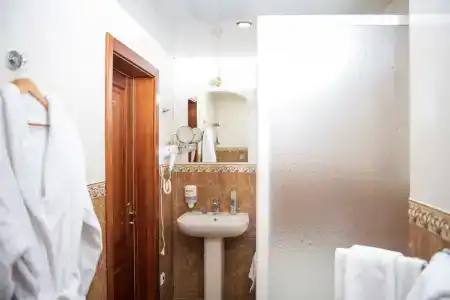 Виктория - 20