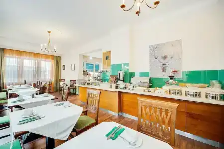 Astoria - 26