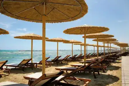 Mercure Larnaca Beach - 39