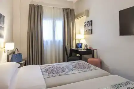 Maciá Plaza - 27