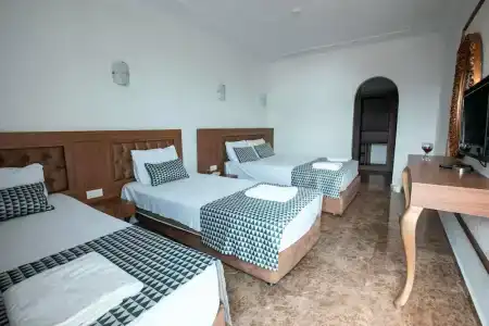 Kristal Beach - 24