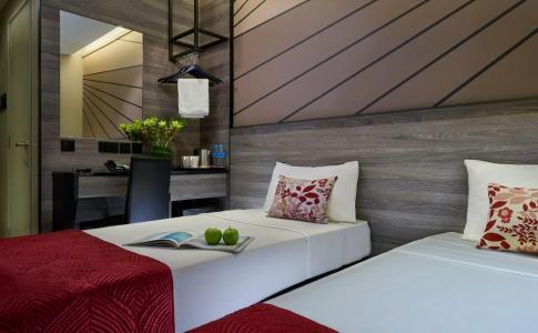 81 Orchid - SG Clean - 7