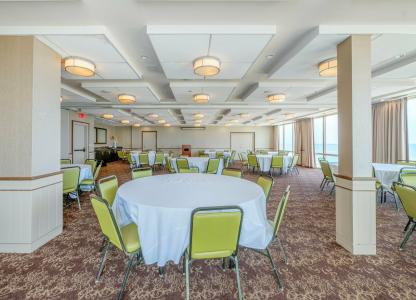 Holiday Inn & Suites North Beach, An Ihg - 28
