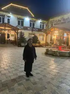 Красная - 16