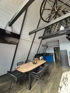 Noble House - 23