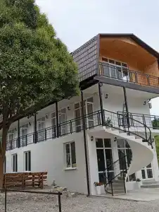 La Casa - 0