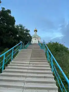 на Вершине Холма - 1