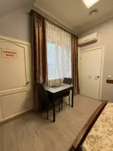 У Александра - 16