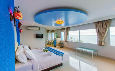 Pearl By The Sea - 14
