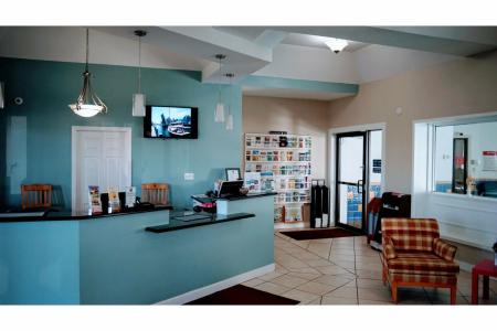 The Admiralty Inn & Suites - 73