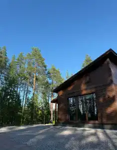 Частный дом с панорамными окнами - 43