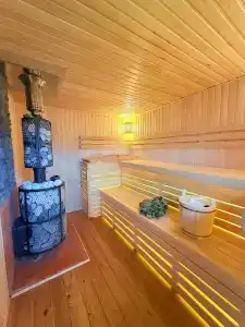 Barn Holiday - 1