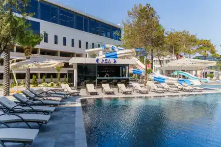 Zenith Resort & Spa - 0