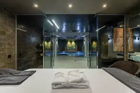 Kravt Nevsky Hotel & Spa - 44