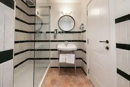Hôtel Ambassador - 7