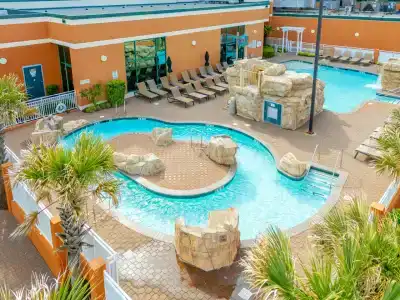 Holiday Inn & Suites North Beach, An Ihg - 10
