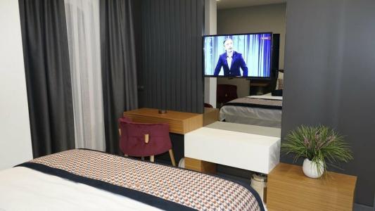 La Vita Suites - 16