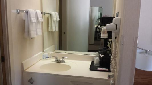 Rodeway Inn Airport - 13