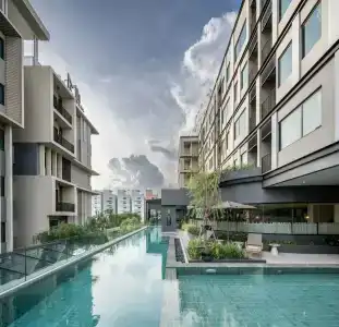 Mii Srinakarin - 3