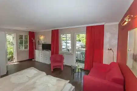 Im Schwedischen Hof - 25
