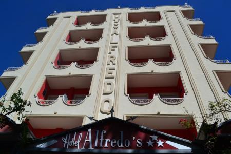 Alfredo's - 3