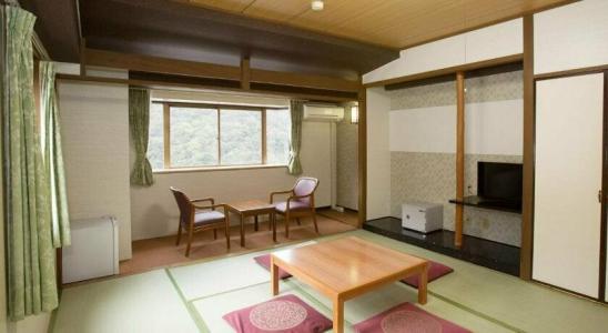 Itoen Hakone Yumoto - 44