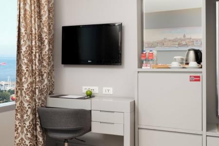 Ramada & Suites by Wyndham İstanbul Ataköy - 22