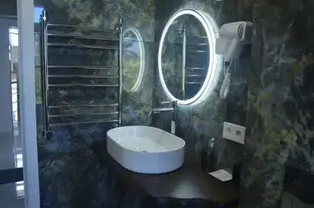 Владимирский - 71