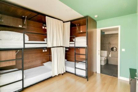 Selina Brighton - 32