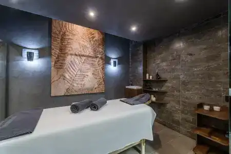 Kravt Nevsky Hotel & Spa - 38