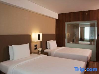 Courtyard by Marriott Chennai - 89