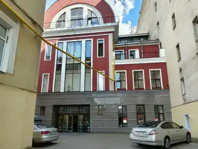 Петровский двор - 13