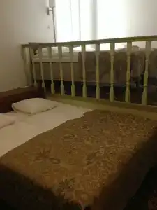 Three Crowns Residents - 33