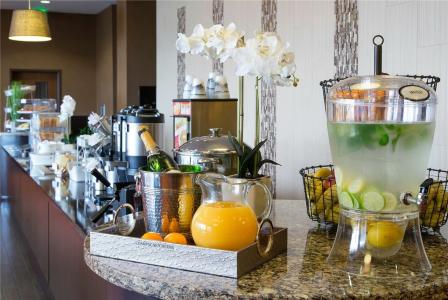 Ramada Plaza Resort & Suites By Wyndham Orlando International Drive - 8