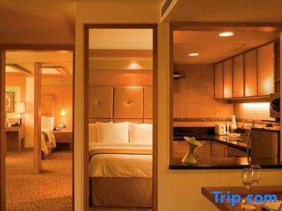 Courtyard by Marriott Chennai - 88