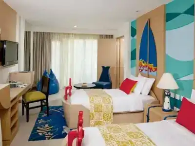 Holiday Inn Mumbai International Airport, An Ihg - 49