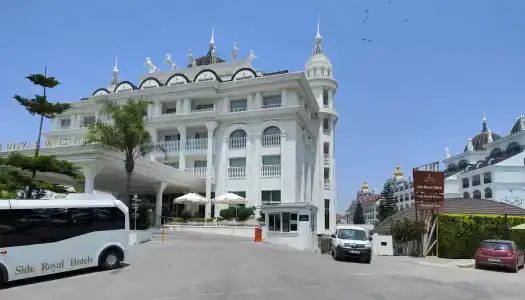 Side Royal Palace - 7