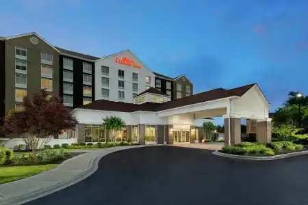 Drury Inn & Suites - 26