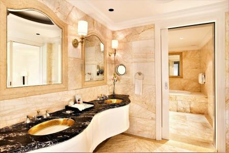 The Claridges New Delhi - 13