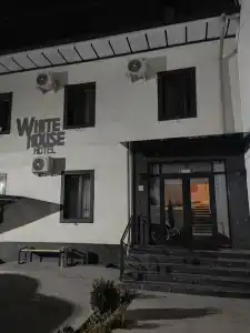 White House - 40