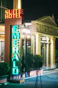 Emerald Suite - 9