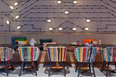 Moxy Frankfurt City Center - 21