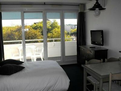 Appart-Hôtel Le Trianon - 13