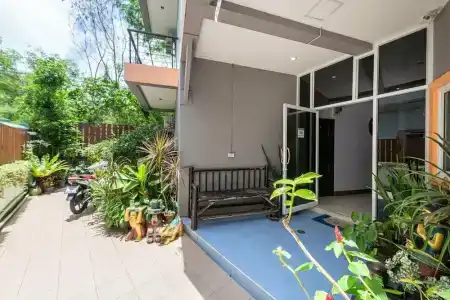 Baan Yuyen Karon Guesthouse - 28