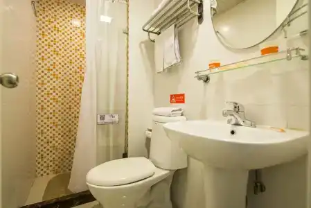 Sheraton Grand Wuhan Hankou - 6