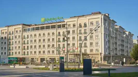 Holiday Inn City - 0