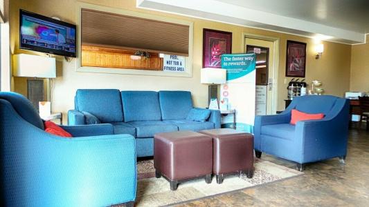 Quality Inn Airport - 6